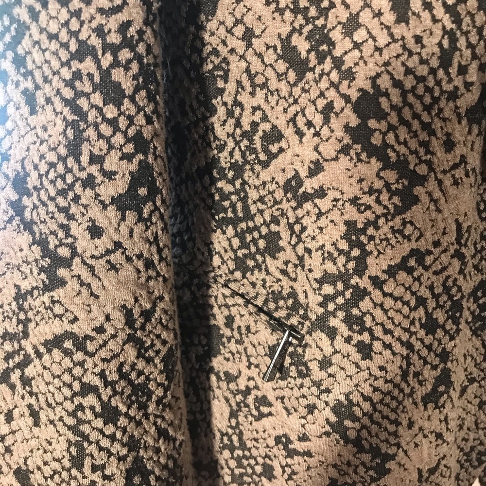 Jacket - Picture 3 of 4